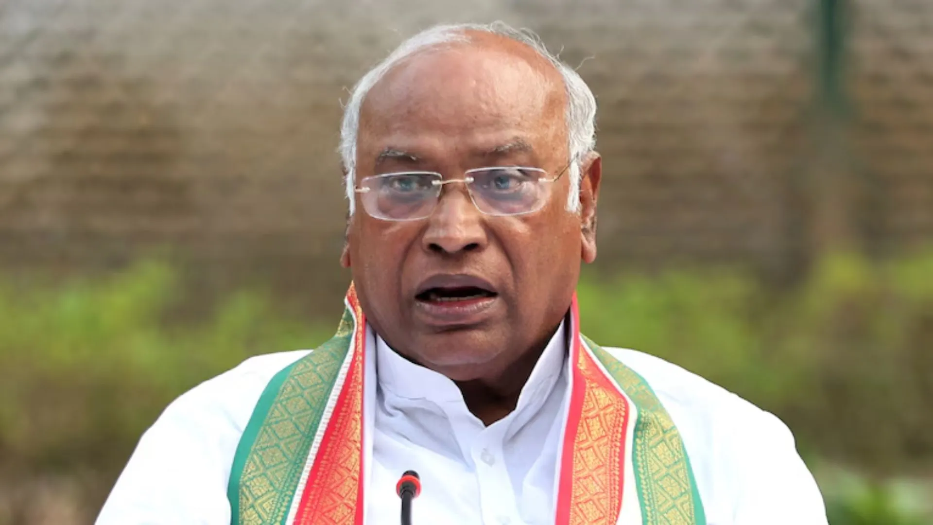 ‘Chhutput Yuddha’, Mallikarjun Kharge’s Jibe At Operation Sindoor Triggers BJP Outrage