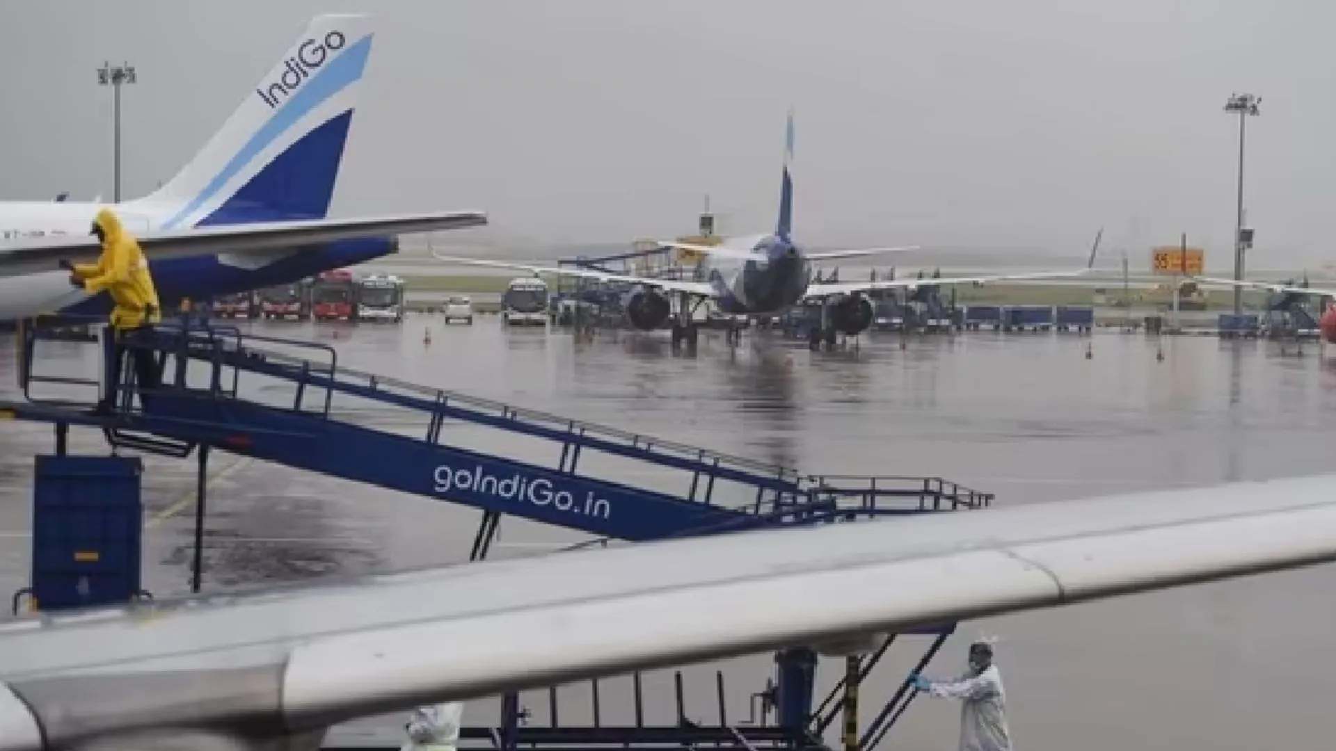 10 Flights Diverted Due to Heavy Rainfall In The National Capital
